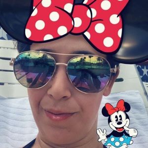 Meet your Posher, Devon